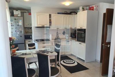 Apartament cu 4 camere decomandat, mobilat în Noua - 4