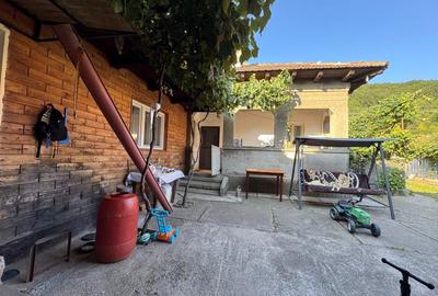 Casă cu 4 camere în Plopu - 5