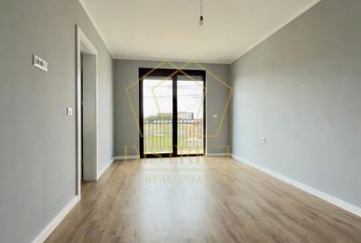 Duplex cu 5 camere cu Canalizare în Dumbrăvița - 3
