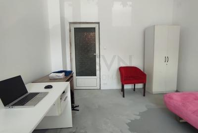 Apartament cu 4 camere decomandat în Unirii