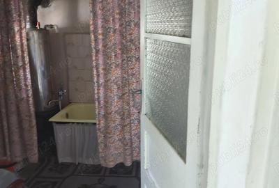 Casă cu 6 camere cu Teren 934 Mp în Central - 4