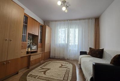 Apartament cu 2 camere semidecomandat, mobilat în Florilor - 2