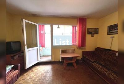 Apartament cu 2 camere semidecomandat în Micro III - 9