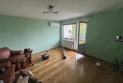 Apartament cu 3 camere decomandat în Ultracentral