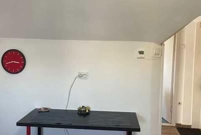 Garsonieră decomandată în Domenii