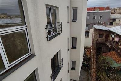 Garsonieră decomandată în Central - 15