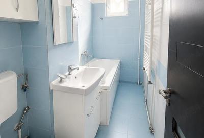Apartament cu 2 camere semidecomandat, mobilat în Trivale - 1