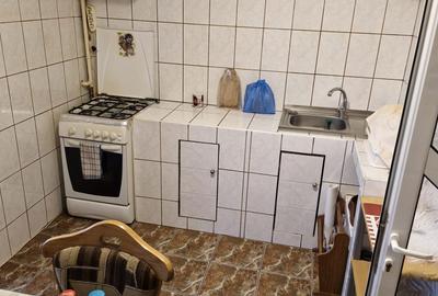 Apartament cu 3 camere decomandat în Central - 6