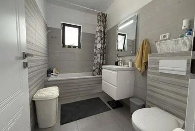 La asflat. Decomandat. Mobilat si utilat. Gradina proprie. - 8