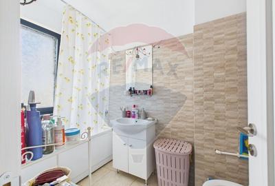 Casă cu 5 camere cu Teren 220 Mp în Central - 11