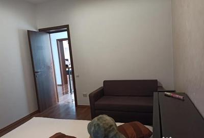 Casă cu 5 camere în Brănești - 8