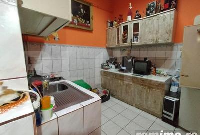 Apartament cu 3 camere decomandat, mobilat în Central - 4
