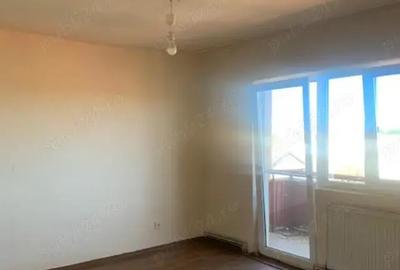Vand apartament , 2 camere , semidecomandat , Micro 5 , Cornet - 4