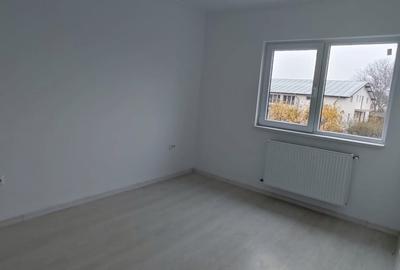Casă cu 5 camere cu Teren 27.5 Mp în Giurgiului - 9