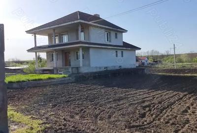Casă cu 5 camere în Șeulia de Mureș - 8