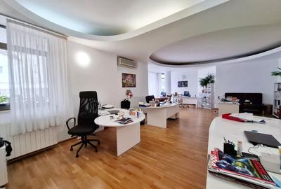 Apartament cu 4 camere decomandat în Primăverii - 2