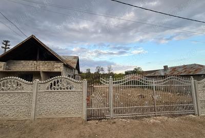 Casă cu 4 camere în Central - 3