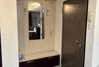 De Vânzare - Apartament 3 camere - inel 2 - 2