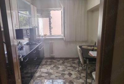 Apartament cu 3 camere decomandat în Central - 6