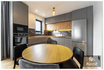 Apartament cu 2 camere decomandat, mobilat în Tractorul - 9