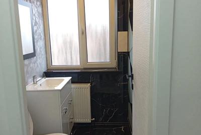 Apartament cu 4 camere decomandat în Central - 3