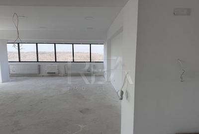 Spațiu comercial, de 931 mp, în Voluntari