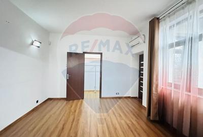 Casă cu 3 camere cu Teren 165 Mp în Colentina - 13