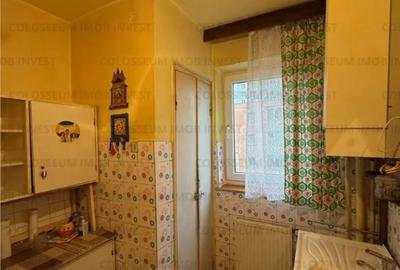 Apartament cu 3 camere semidecomandat în Astra - 1