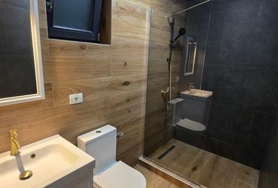 Casă cu 4 camere cu Canalizare în Central - 16