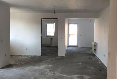 Casă individuală cu 5 camere cu Teren 950 Mp în Micro 17 - 9