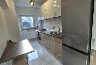 Inchiriez apartament 2 camere decom., zona ultracentrala etaj intermediar - 6