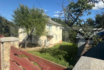 Casă cu 7 camere cu Teren 1352 Mp în Burdujeni - 2