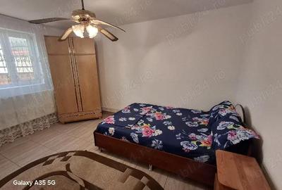 Casă cu Teren 150 Mp în 23 August - 5