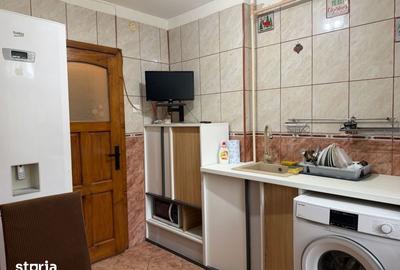 Apartament cu 3 camere decomandat în Calea București - 9