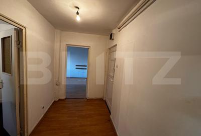 Apartament decomandat, 2 camere, zona Cetate Apartament decomandat, 2 camere, zona Cetate - 4