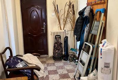 Apartament cu 3 camere decomandat în P-ța Unirii
