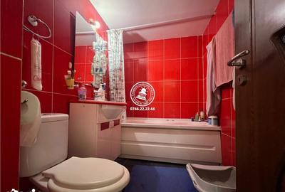Apartament cu 3 camere decomandat în Nicolina - 8