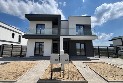 Duplex cu 4 camere cu Teren 375 Mp în Covaci - 1