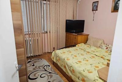 Apartament cu 3 camere în Podu Roș - 2