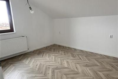 Apartament cu 3 camere decomandat în Exterior Est - 4