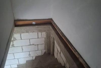 Casă cu 2 camere cu Teren 132 Mp în Central - 5