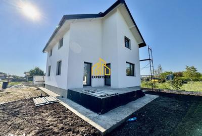 Casă cu 5 camere cu Teren 486 Mp în Ciorogârla - 1