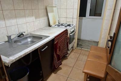 Apartament cu 2 camere decomandat în Rahova - 2