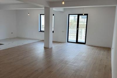 Casă cu 5 camere cu Teren 430 Mp în Afumați - 3