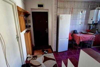 Apartament cu 3 camere decomandat în Moroasa 1 - 1