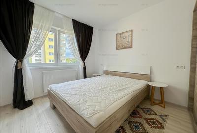Apartament cu 2 camere decomandat în Tractorul - 2