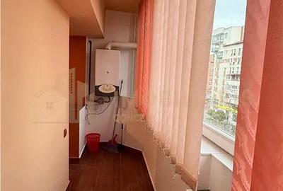 Apartament cu 3 camere în Central - 1