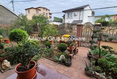 Casă cu 8 camere cu Canalizare în Rahova - 1