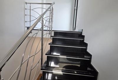 Casă cu 5 camere cu Teren 2867 Mp în Păunești - 14