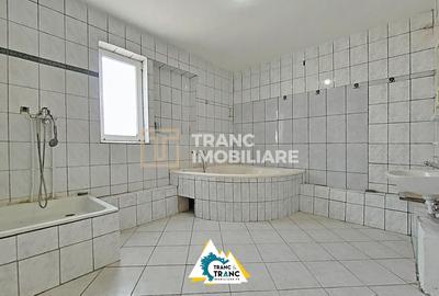 Apartament cu 3 camere semidecomandat în Central - 10